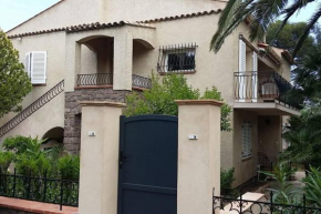 appartement dans villa à St Aygulf